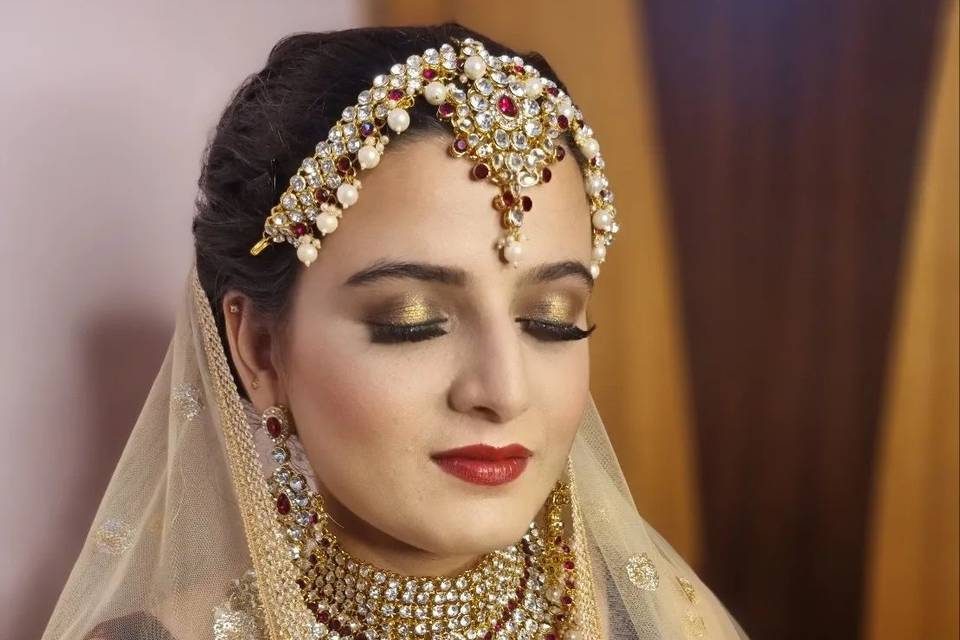 Bridal makeup