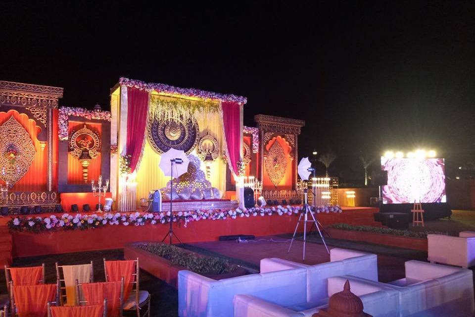 Royal Wedding stage