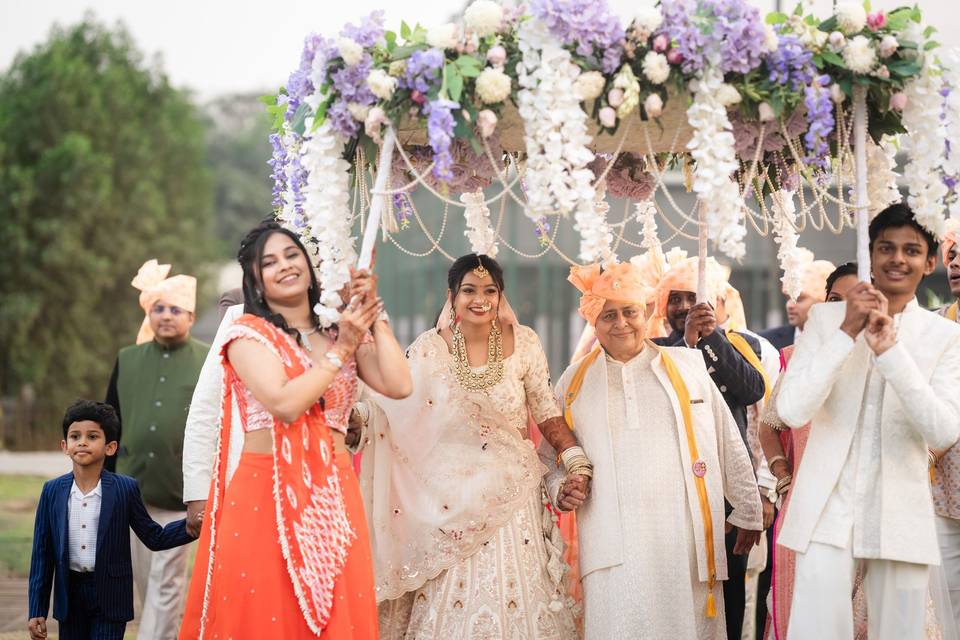Ankur & Radhika, Anchaviyo