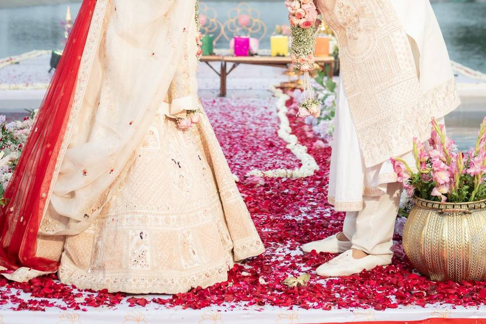 Ankur & Radhika, Anchaviyo