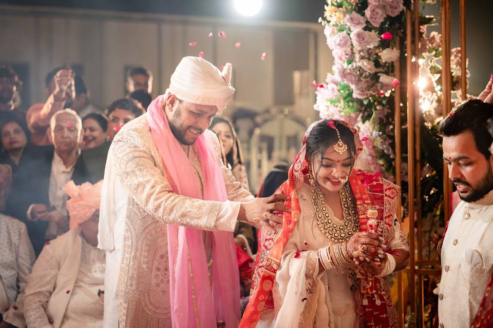Ankur & Radhika, Anchaviyo