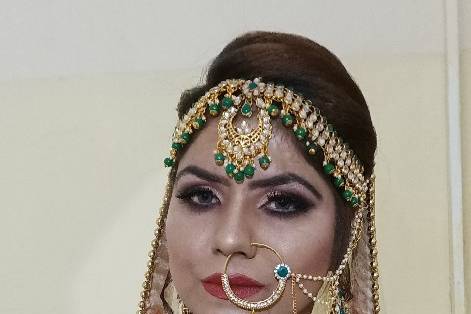 HD Bridal makeup for beautifu