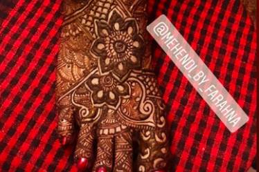 Designer mehndi