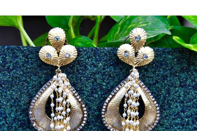 Buy Shivarth Traditional Design Earrings Multicolor Artificial Stud Earring  Set Girls Women Combo of 16 Online at Best Prices in India - JioMart.