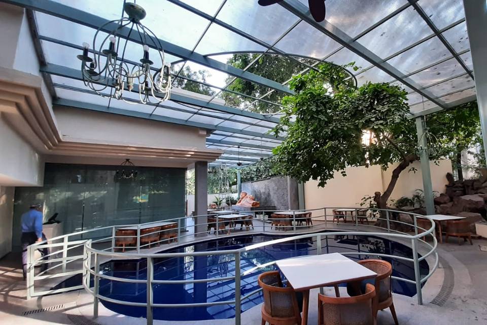 Pool side Venue