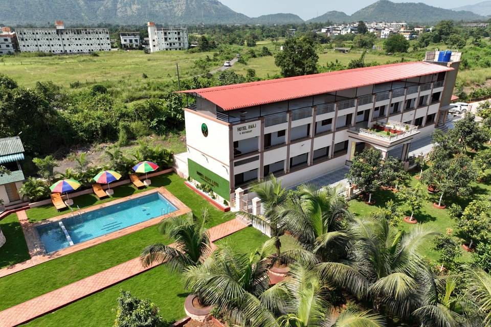 Raaj Resort and Spa