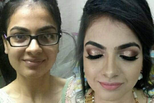 Smackup Makeovers by Sheetal