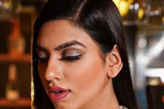 Party makeup