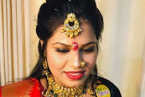 Party makeup