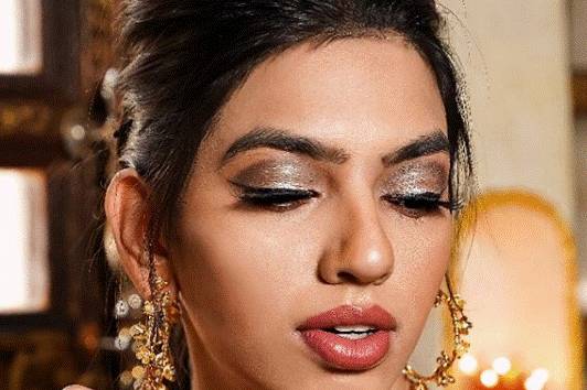 Party makeup