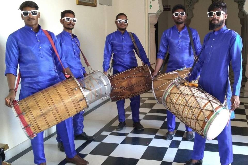 Vijay Dhol Player