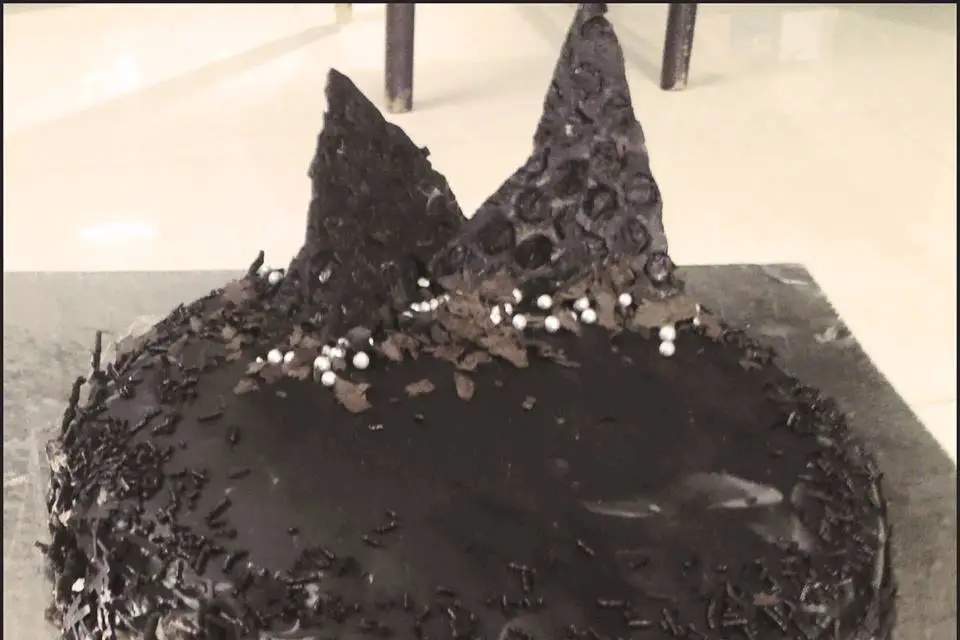 Sugar Flow Cakes added a new photo  Sugar Flow Cakes