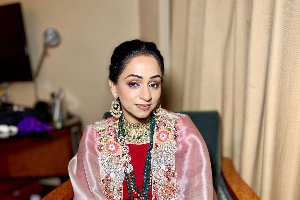 Makeup by Saniya Khann