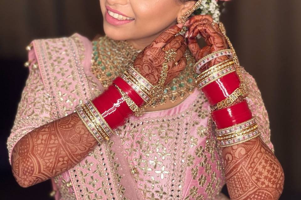 Makeup by Saniya Khann