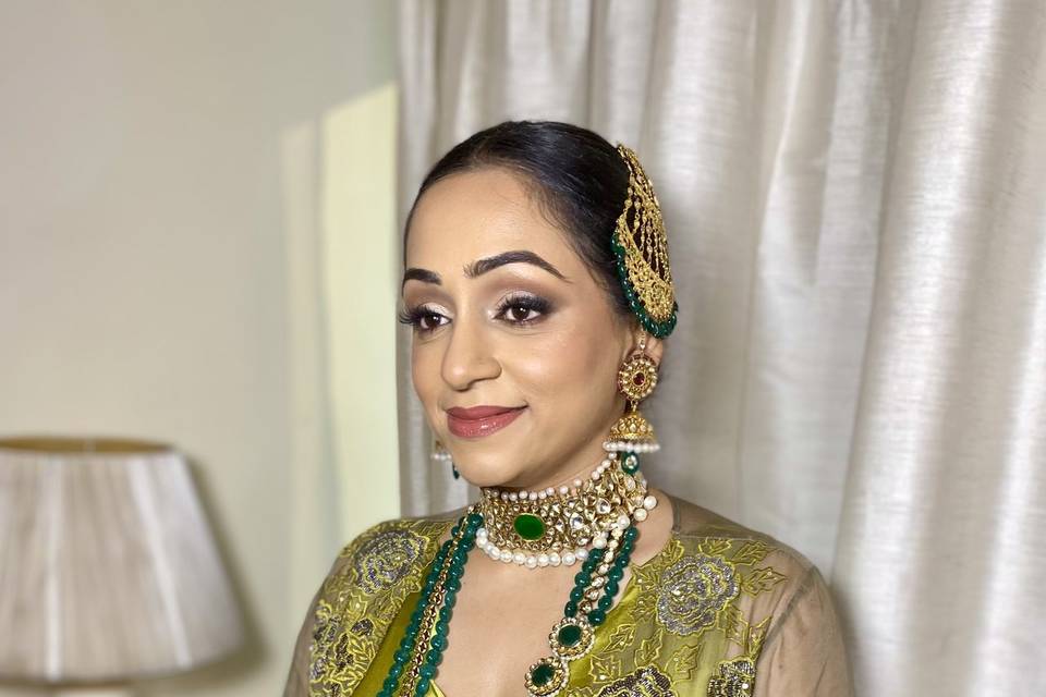 Makeup by Saniya Khann