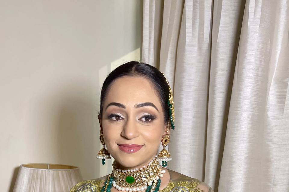 Makeup by Saniya Khann