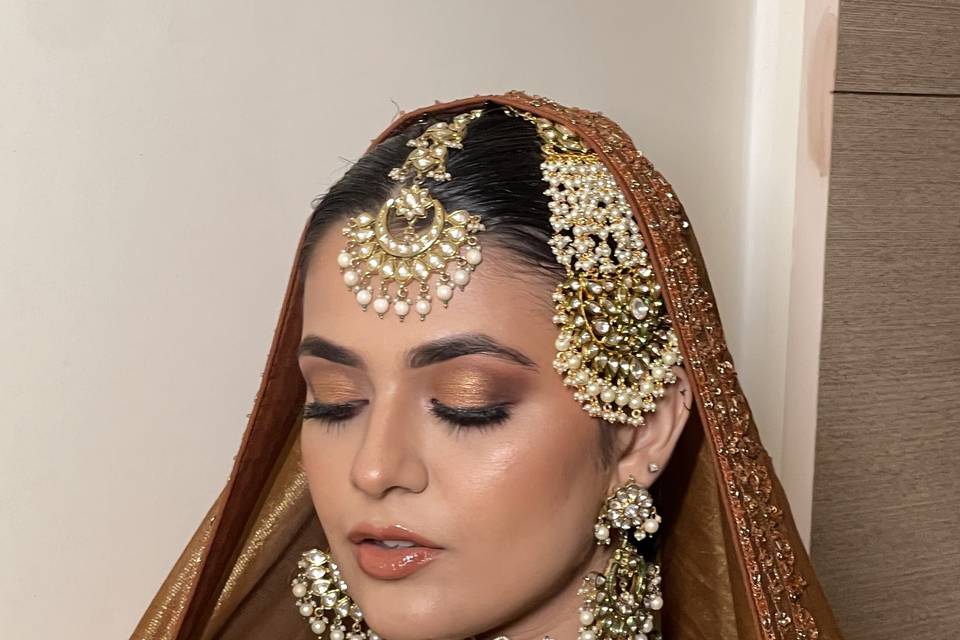 Makeup by Saniya Khann