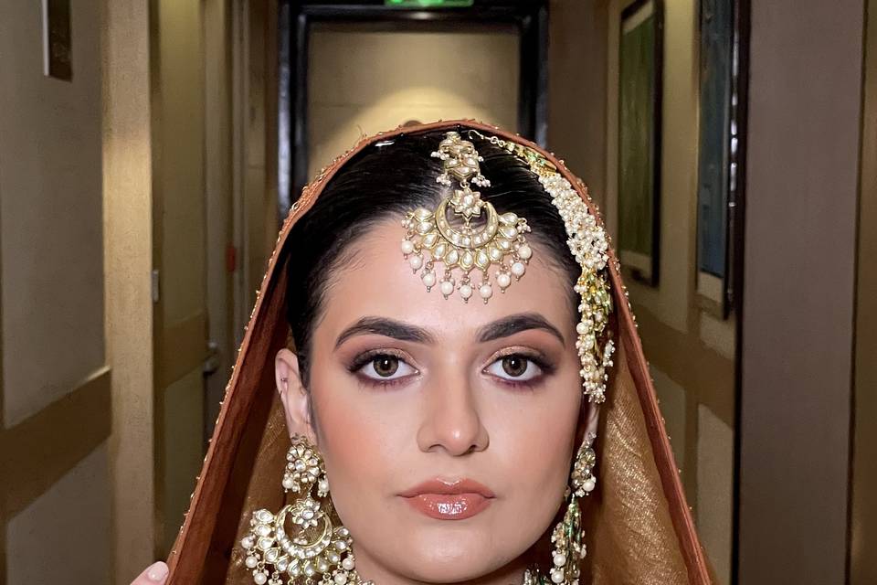 Makeup by Saniya Khann