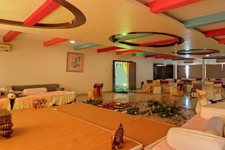 Banquet hall