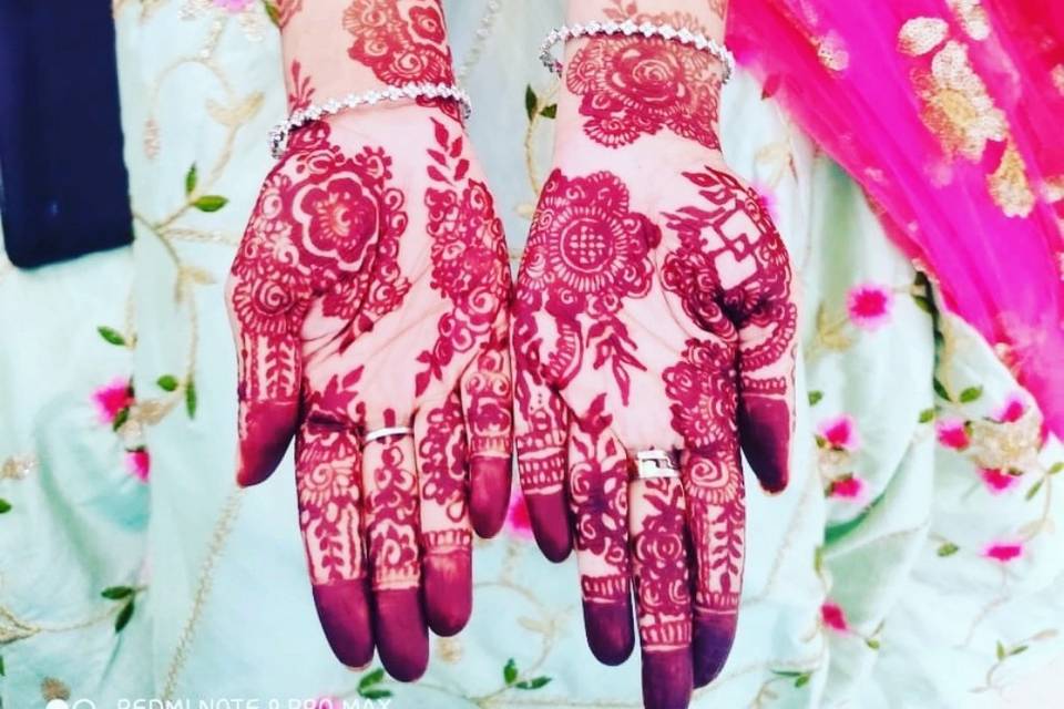 Mehendi by Maryam