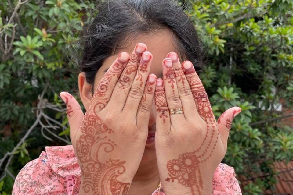 Simple Henna Design