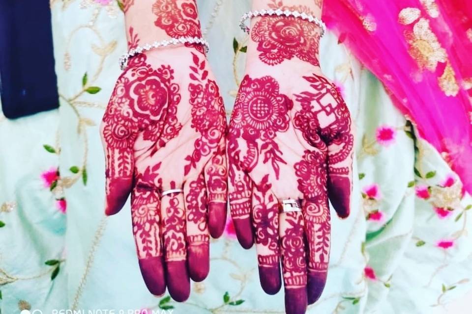 Mehendi love ❤️