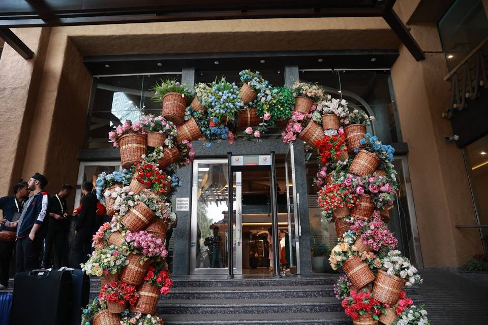 Entrance decor