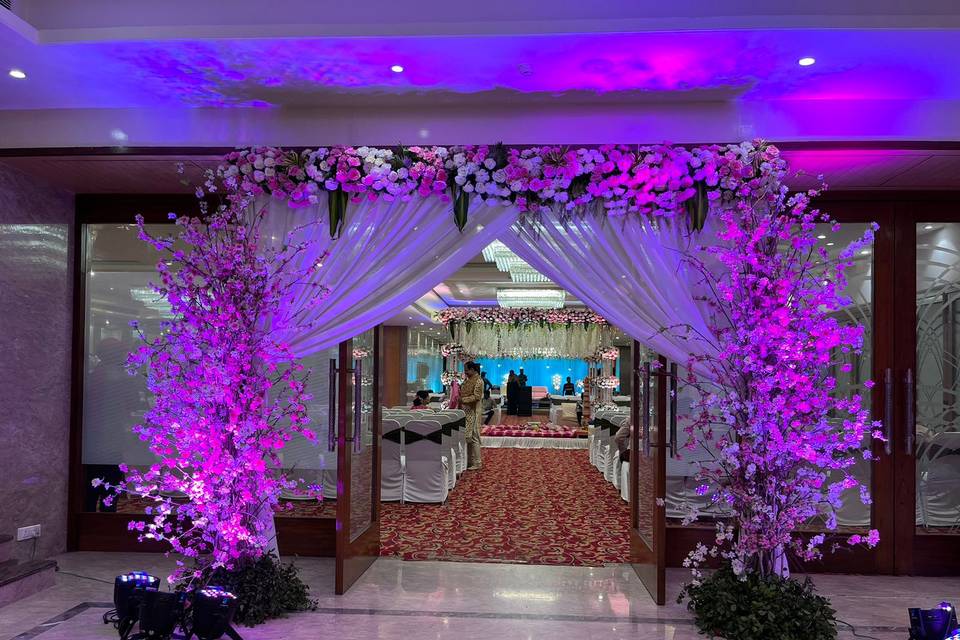 Entrance decor