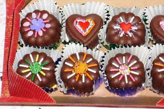 Aklicious Chocolates & Cupcakes
