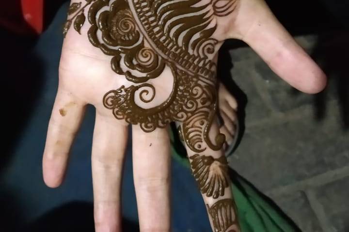 Designer mehndi