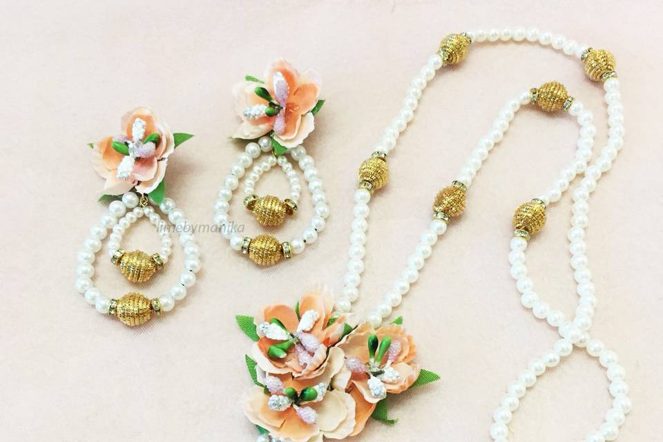 Beautiful Imitation Floral Jewellery