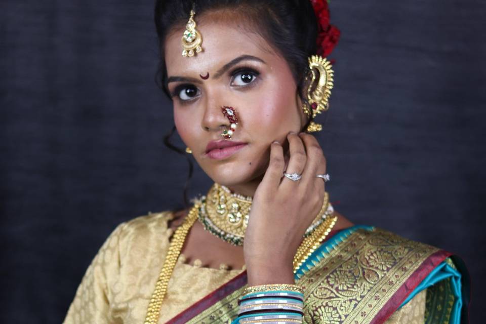 Bridal make up