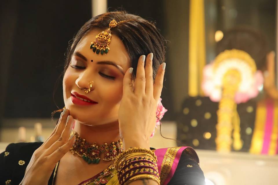 MG Makeover Studios by Mouna Gowda