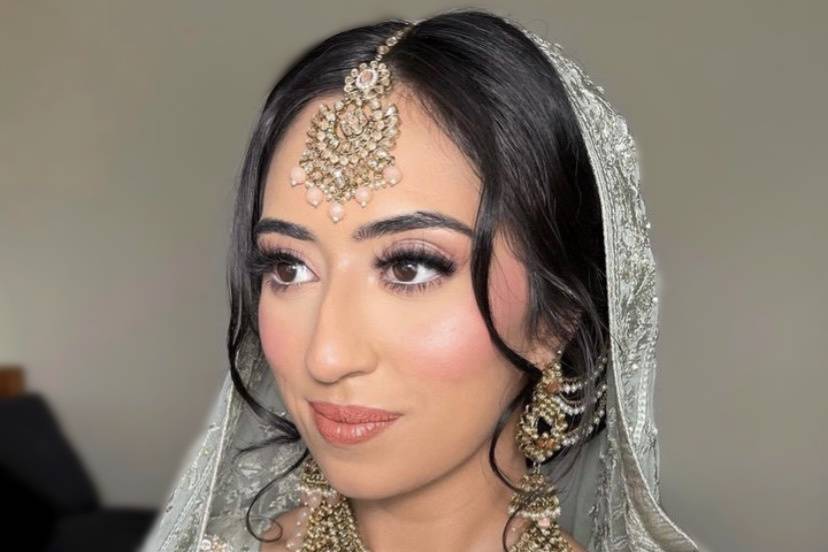 HD Glass Skin Bridal Makeup