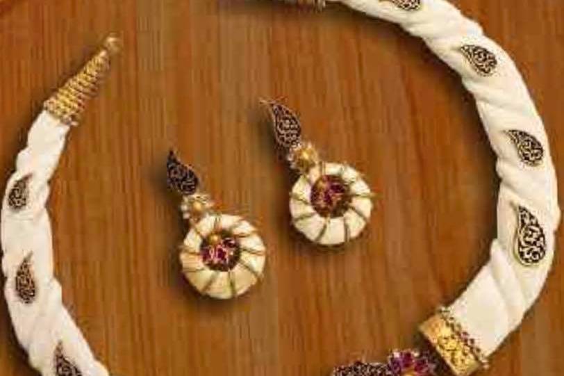 Bridal jewellery