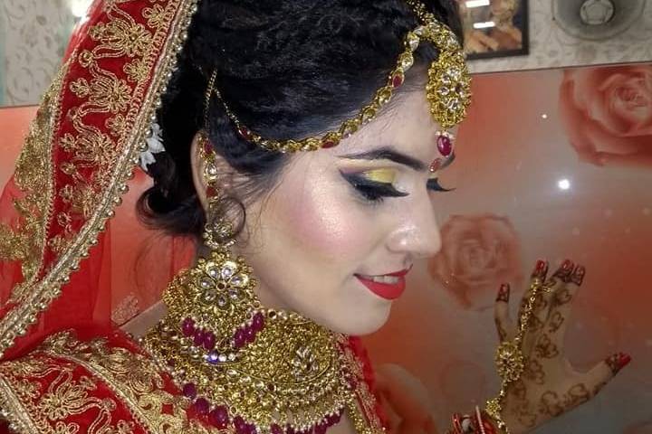 Bridal makeup