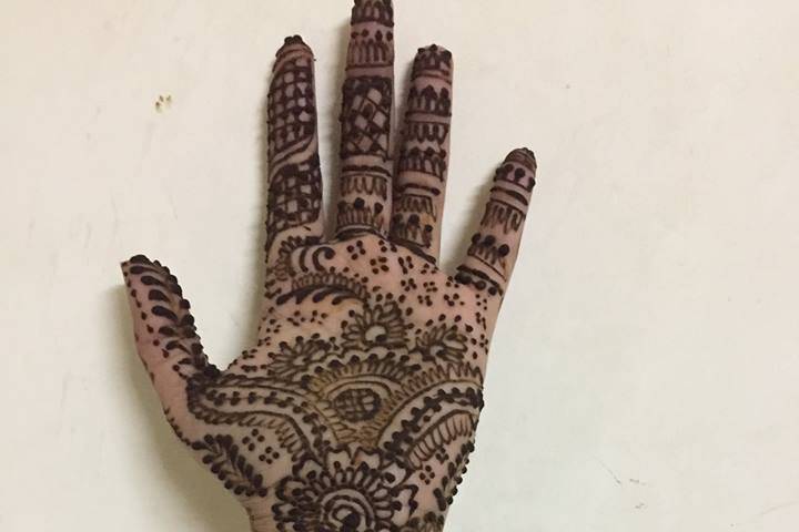 Surabhi Mehndi Designs