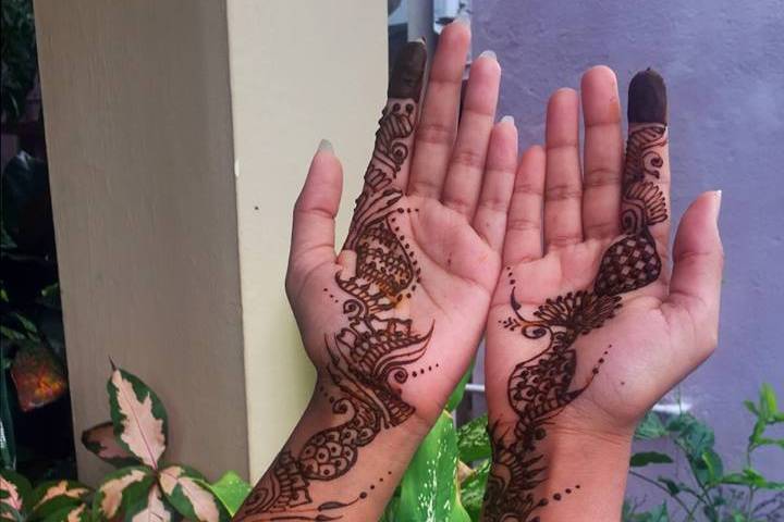 Surabhi Mehndi Designs