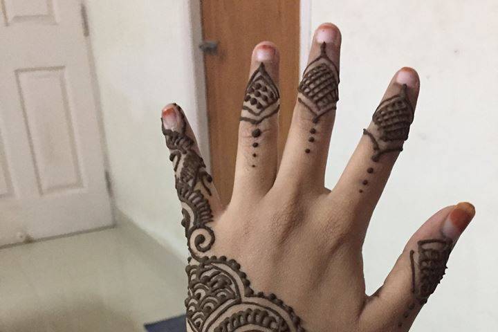 Surabhi Mehndi Designs