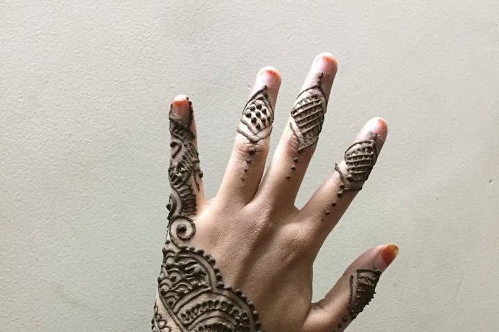 Surabhi Mehndi Designs