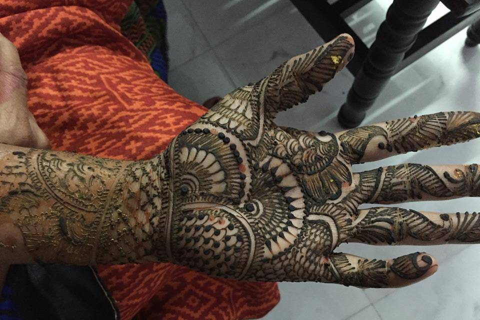 Surabhi Mehndi Designs