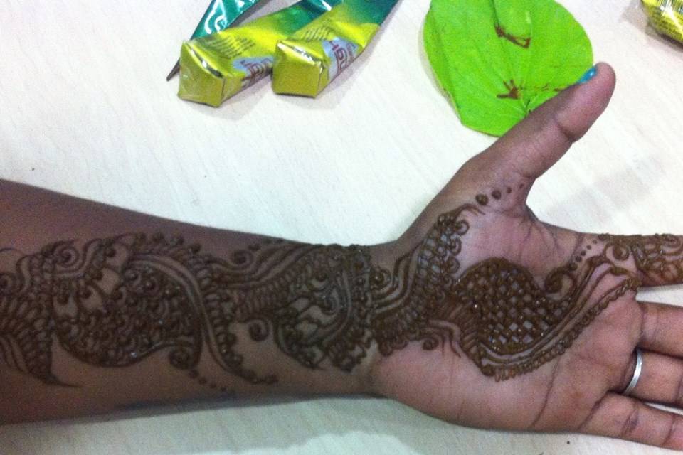 Surabhi Mehndi Designs