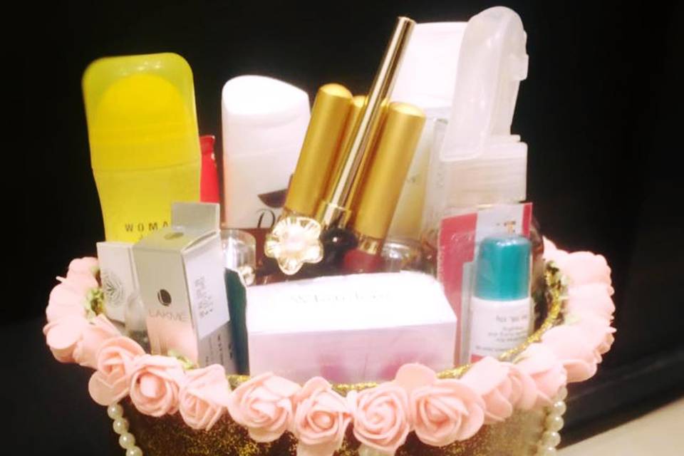 Cosmetics basket