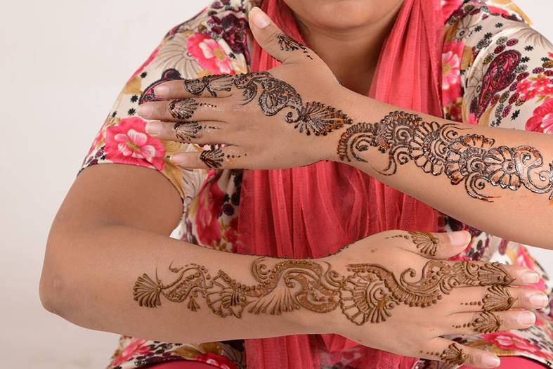 Very Easy and Stylish Front Hand Arabic Mehndi Design for Karwa Chauth 2023  | Mehandi ka Design - YouTube