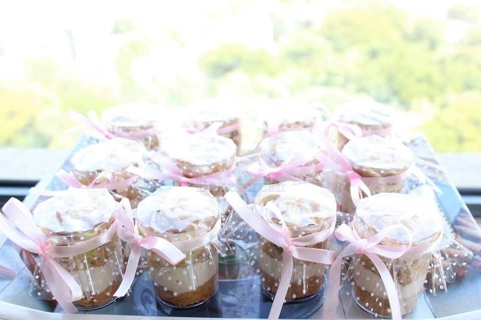 Cake jars