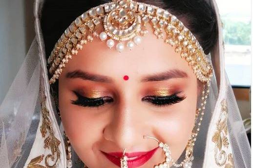 Bridal makeup