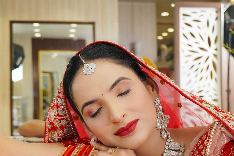 Bridal makeup