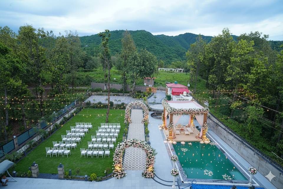 The Green Icon Resort