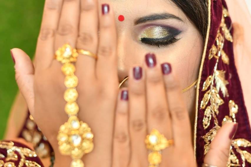 Pallavi Datta - Makeup Artist