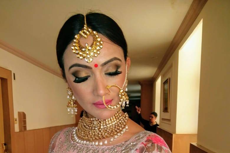 Pallavi Datta - Makeup Artist